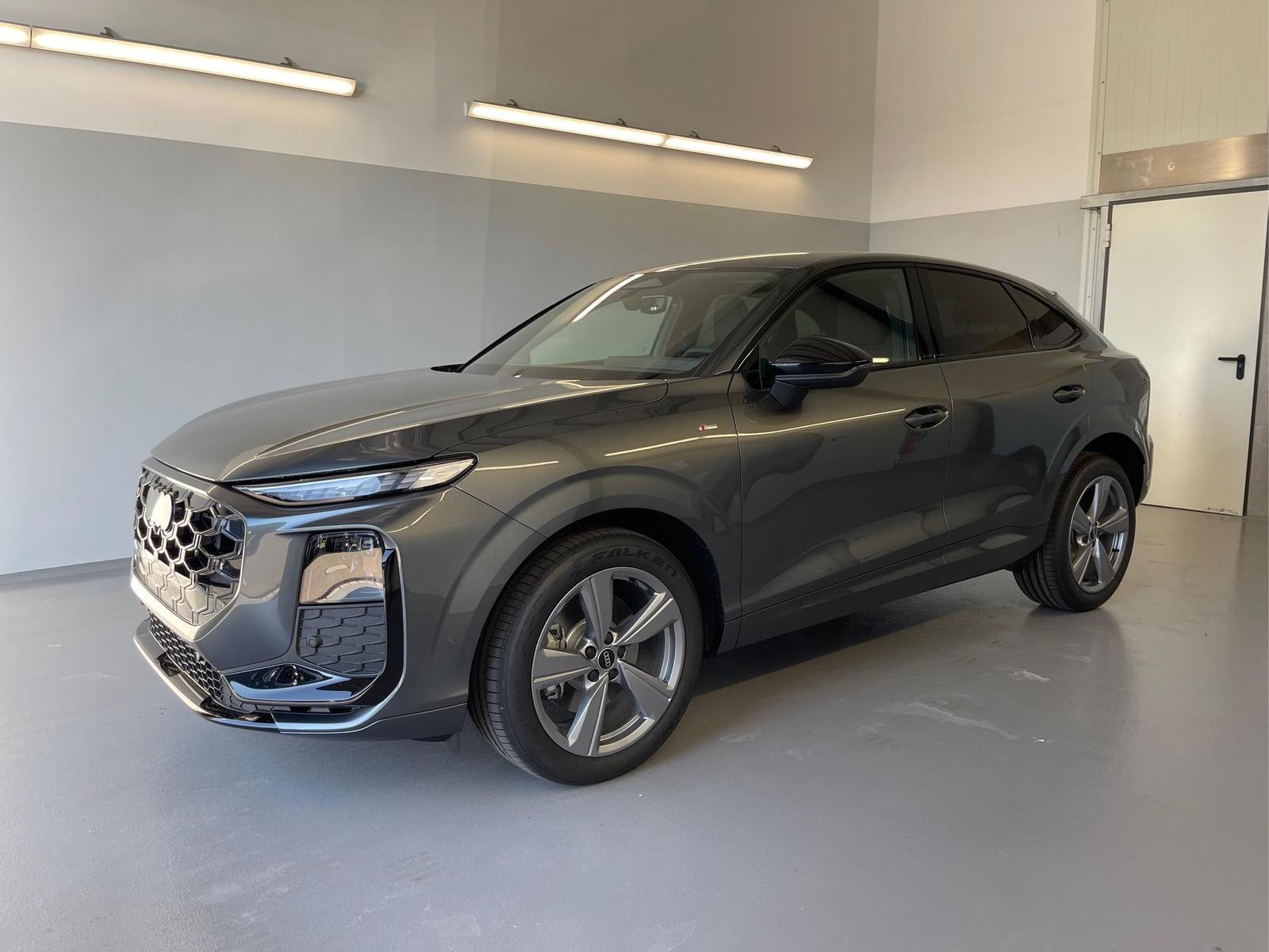 Audi Q3 Sportback NEU TFSI quattro S line Tech+AHK...