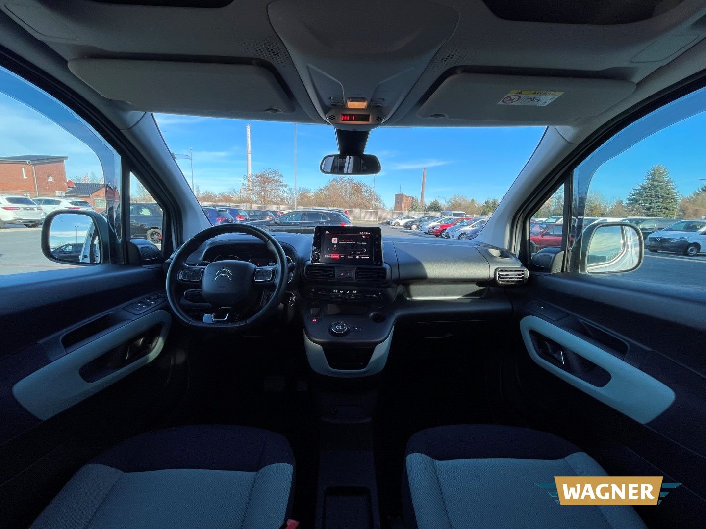 Fahrzeugabbildung Citroën Berlingo Feel XL Automatik Klimaautomatik