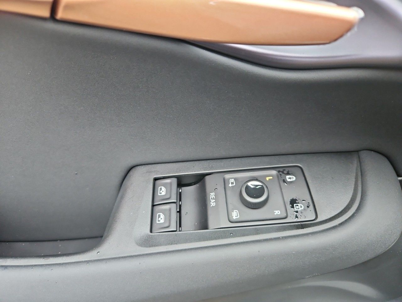 Fahrzeugabbildung CUPRA Tavascan 210 KW AHK/WÄRMEPUMPE/MATRIX/NAVI