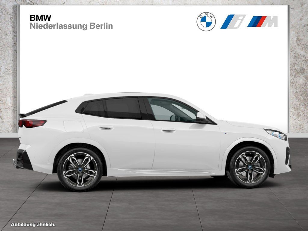 BMW iX2 - Bild 8
