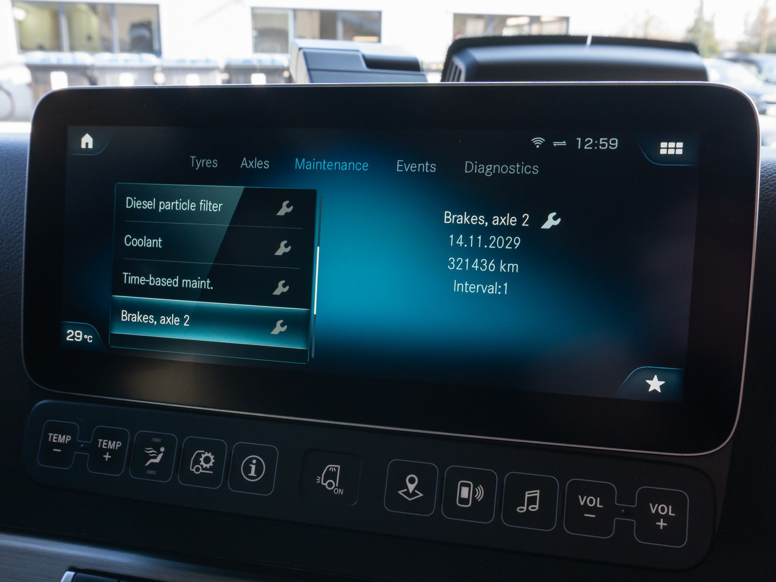 Fahrzeugabbildung Mercedes-Benz Actros 1853 LSnR LowLiner Style-Line NeuReifen