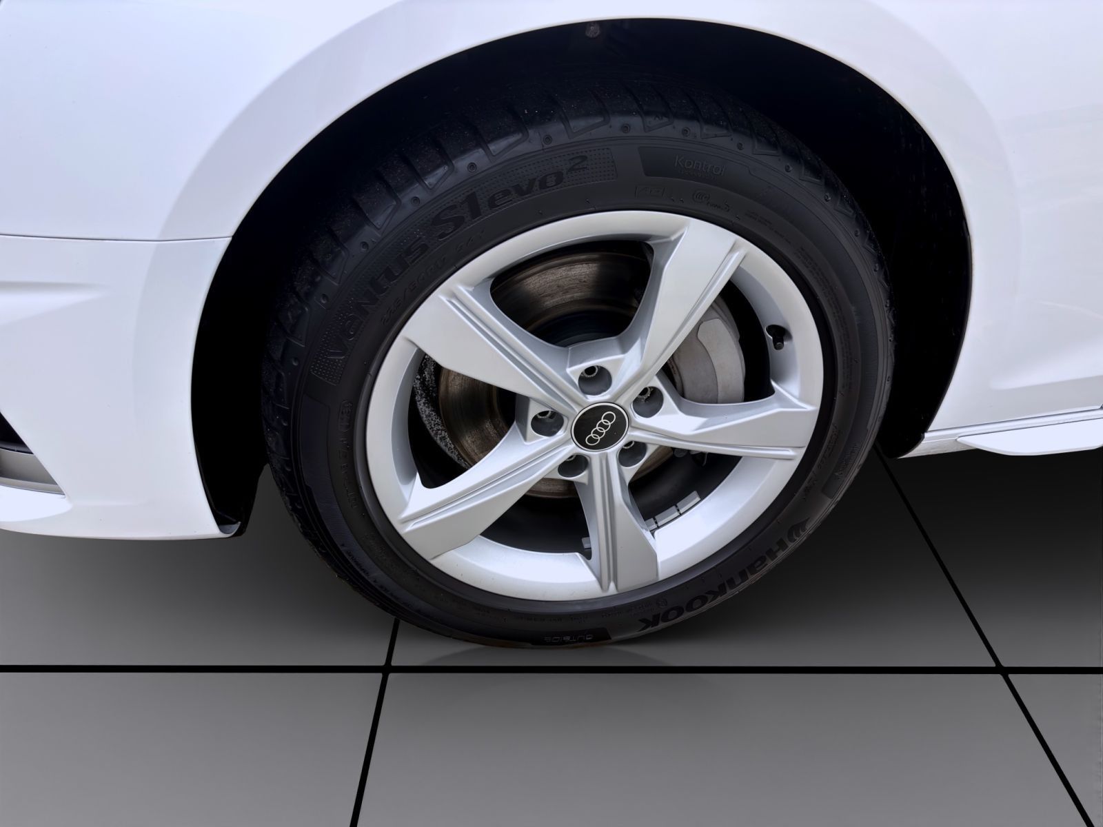 Audi A4 - Bild 9
