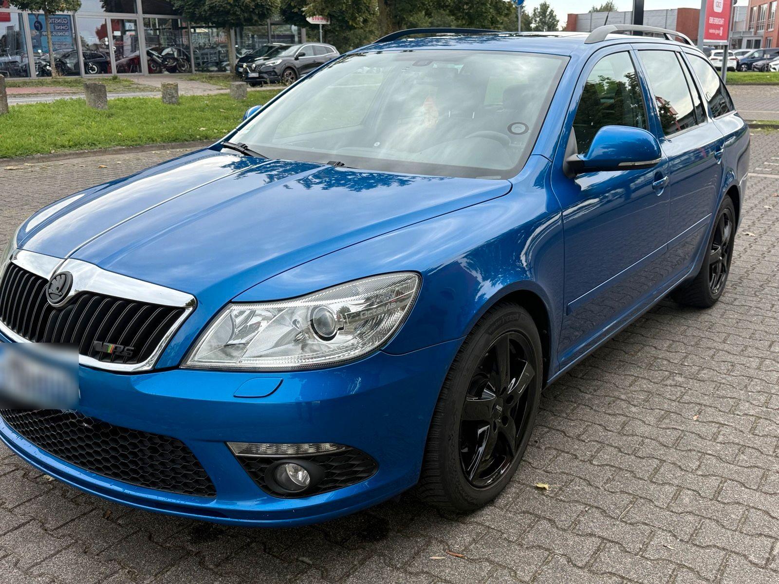 Skoda Octavia 2010 — engine