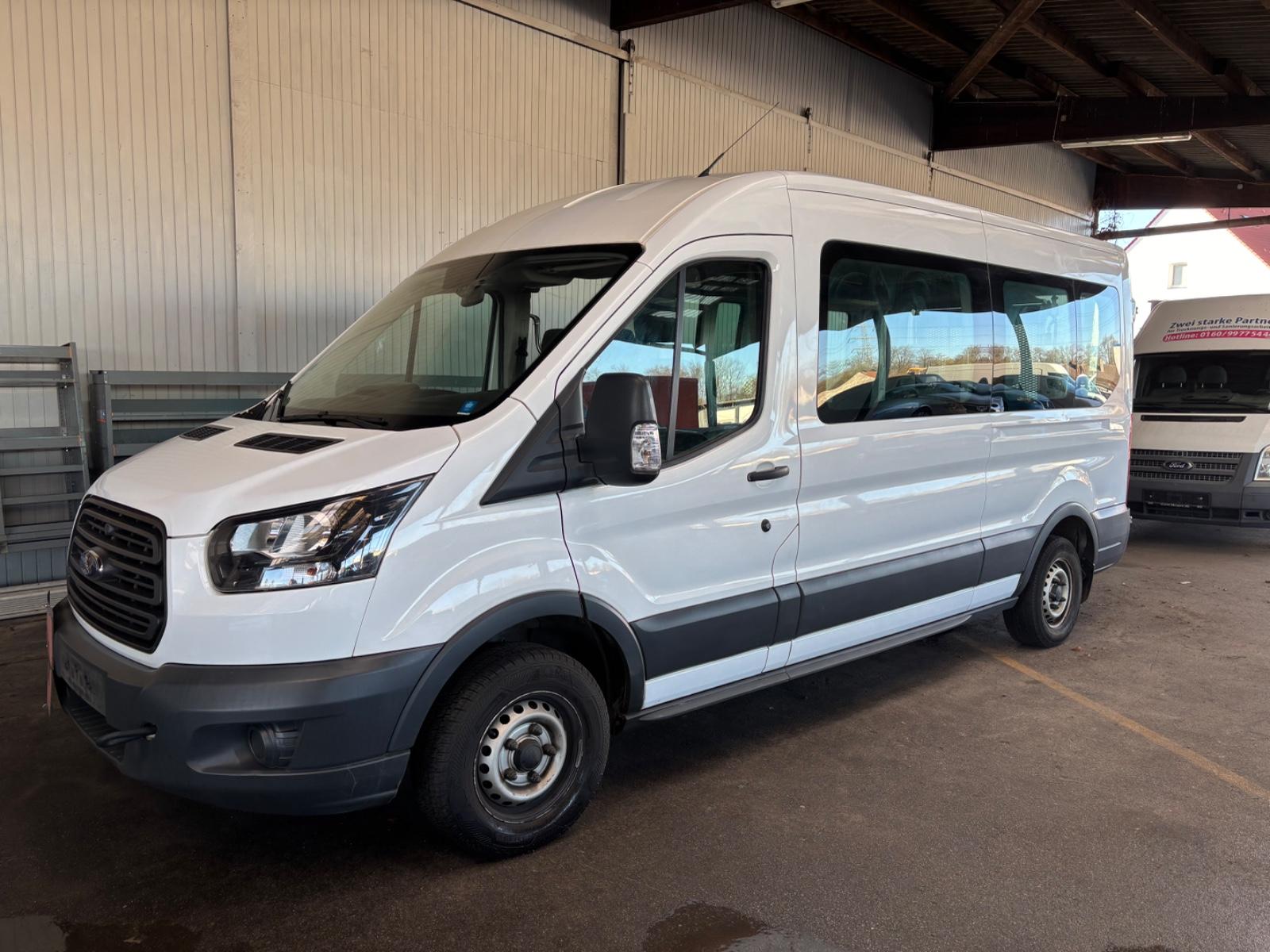 Ford Transit/9 Sitze /118000Km/Rollstuhlrampe