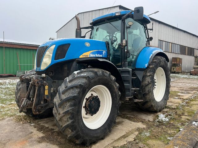 New Holland T 7060 4X4