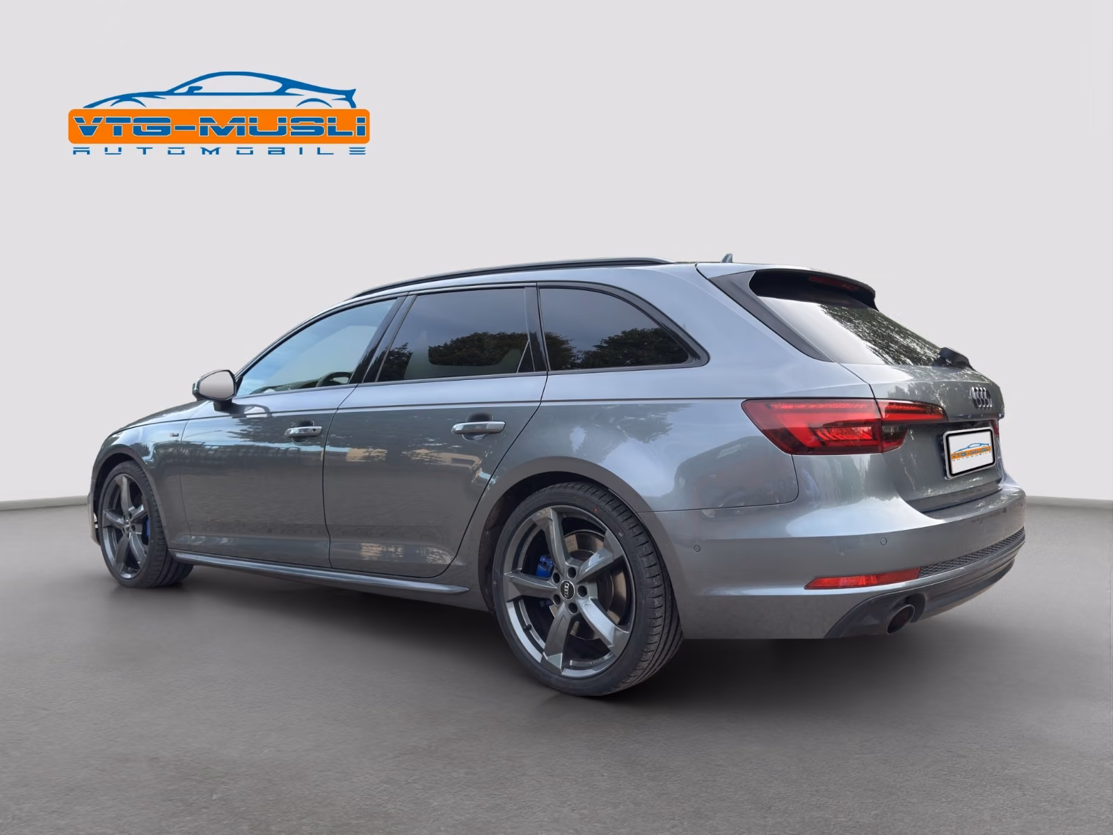 Audi A4 Avant quattro sport 2.0 * 252 PS * S-Tronic *