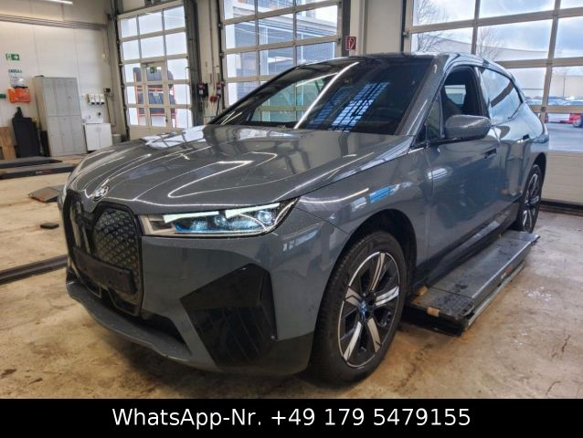 BMW iX xDrive50, Sportpaket, GD Sky Lounge, 21*Alu,.