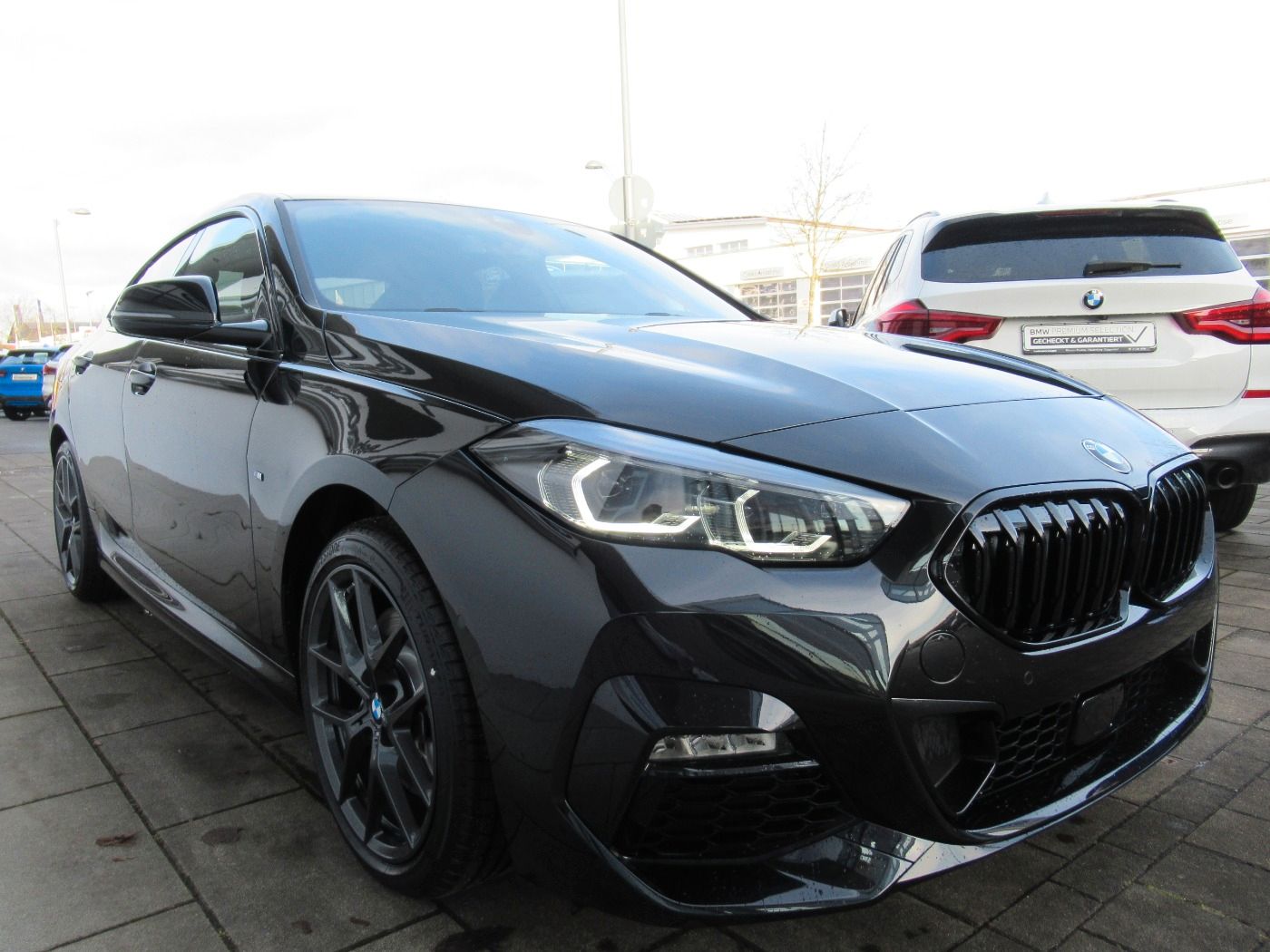 Fahrzeugabbildung BMW 220i xDrive Gran Coupé M-Sport AHK/ACC/HeadUp