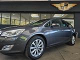 Opel Astra J Sports Tourer 1.7 CDTI 150 Jahre-Opel - Opel Astra: 150 Cdti