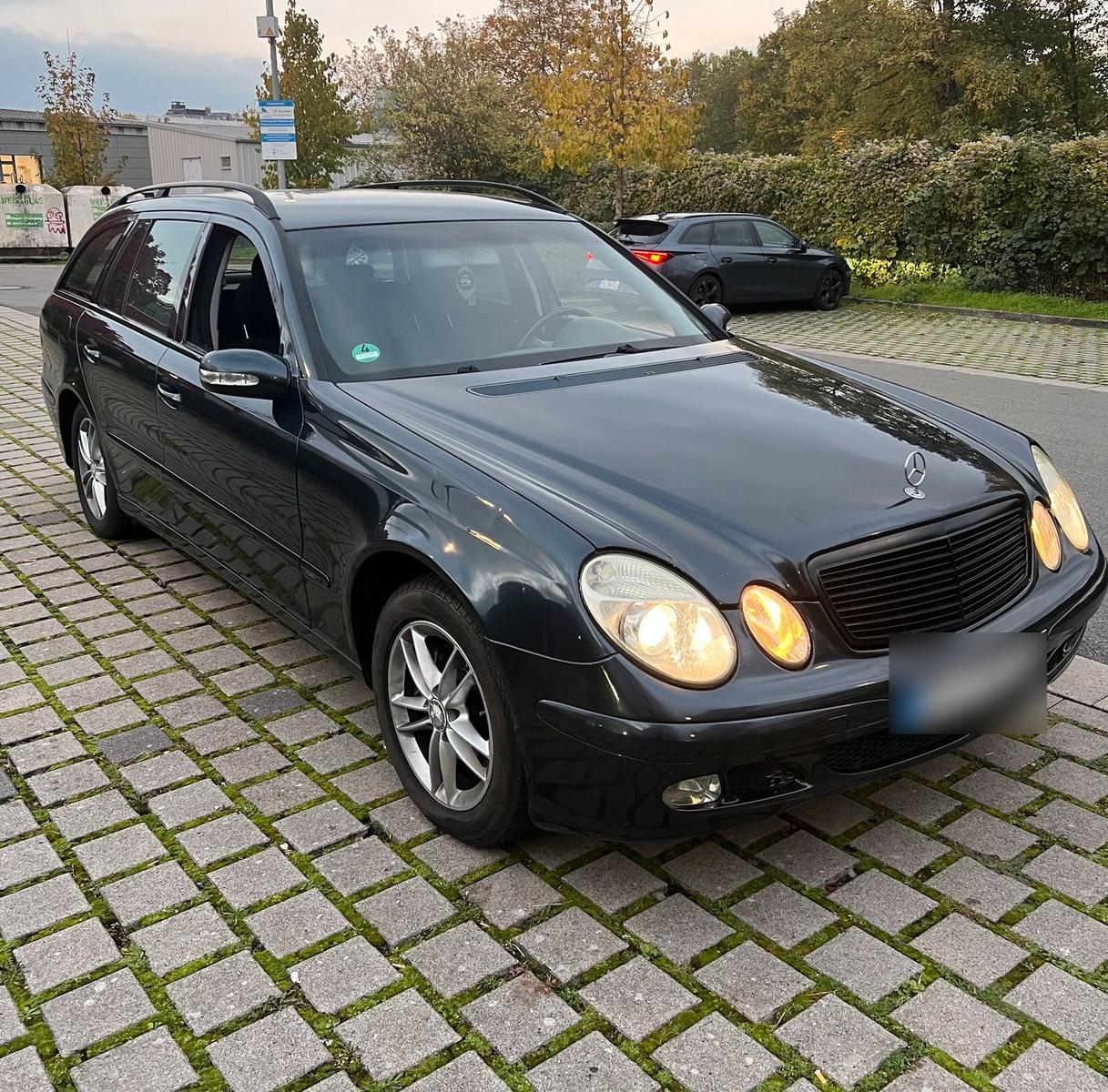 Mercedes-Benz E 220