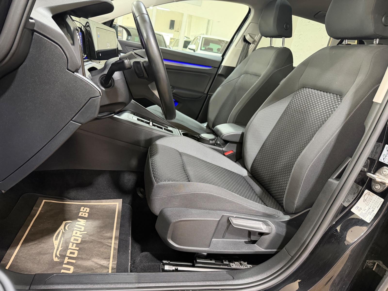 Volkswagen Golf VIII Lim.Active2.0TDI DSG/PANO/AHK/GARANTIE, миниатюра 17