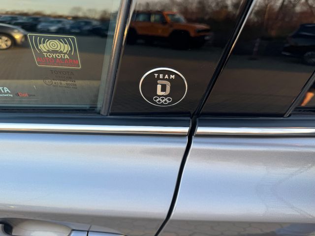 Toyota C-HR 2.0-l-VVTi Hybrid Team D. Navi Lenkr.Hg.