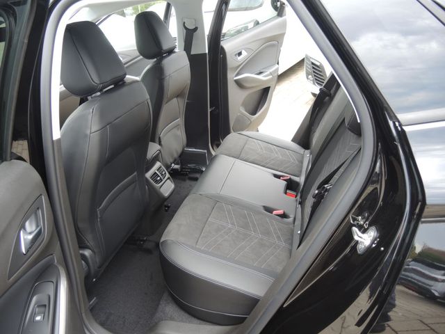 Grandland Plug-in-Hybrid 1.6 GS