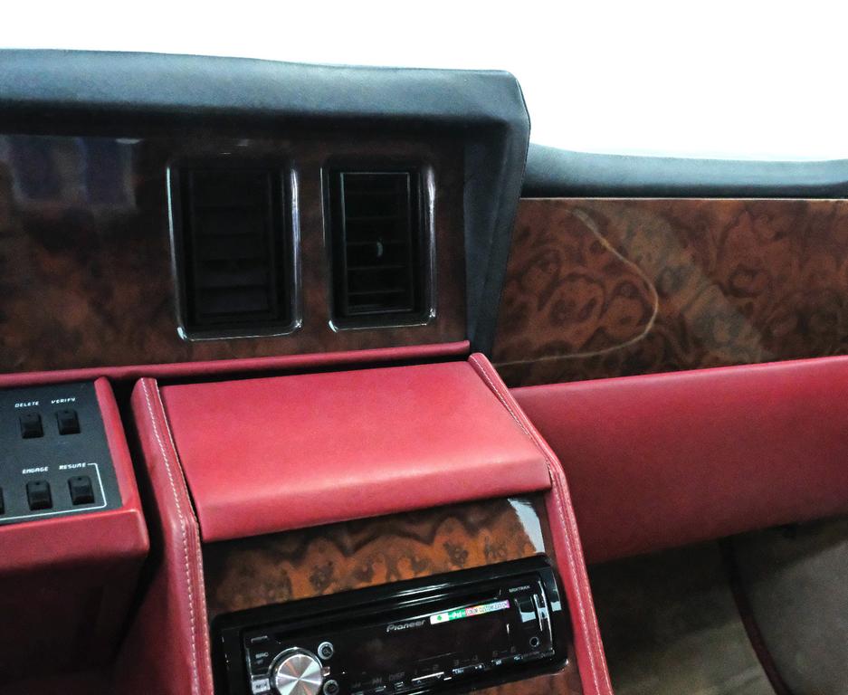 Aston Martin Lagonda