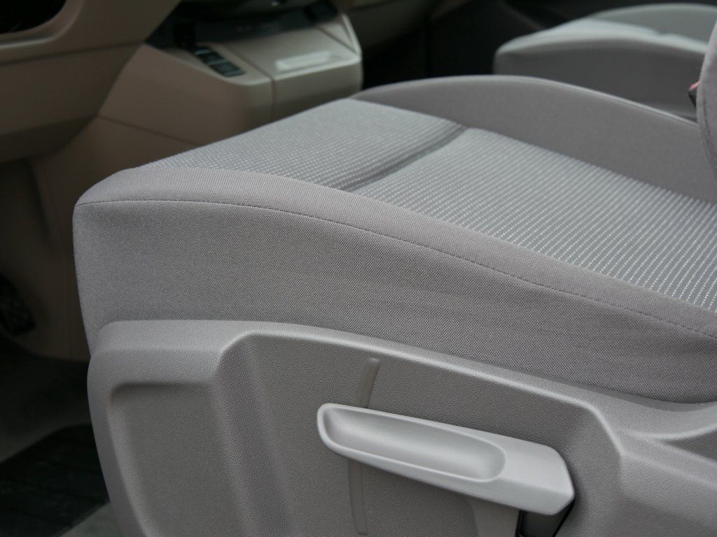 Fahrzeugabbildung Volkswagen T7 Multivan 110 kW TDI 7-Gang DSG Navi