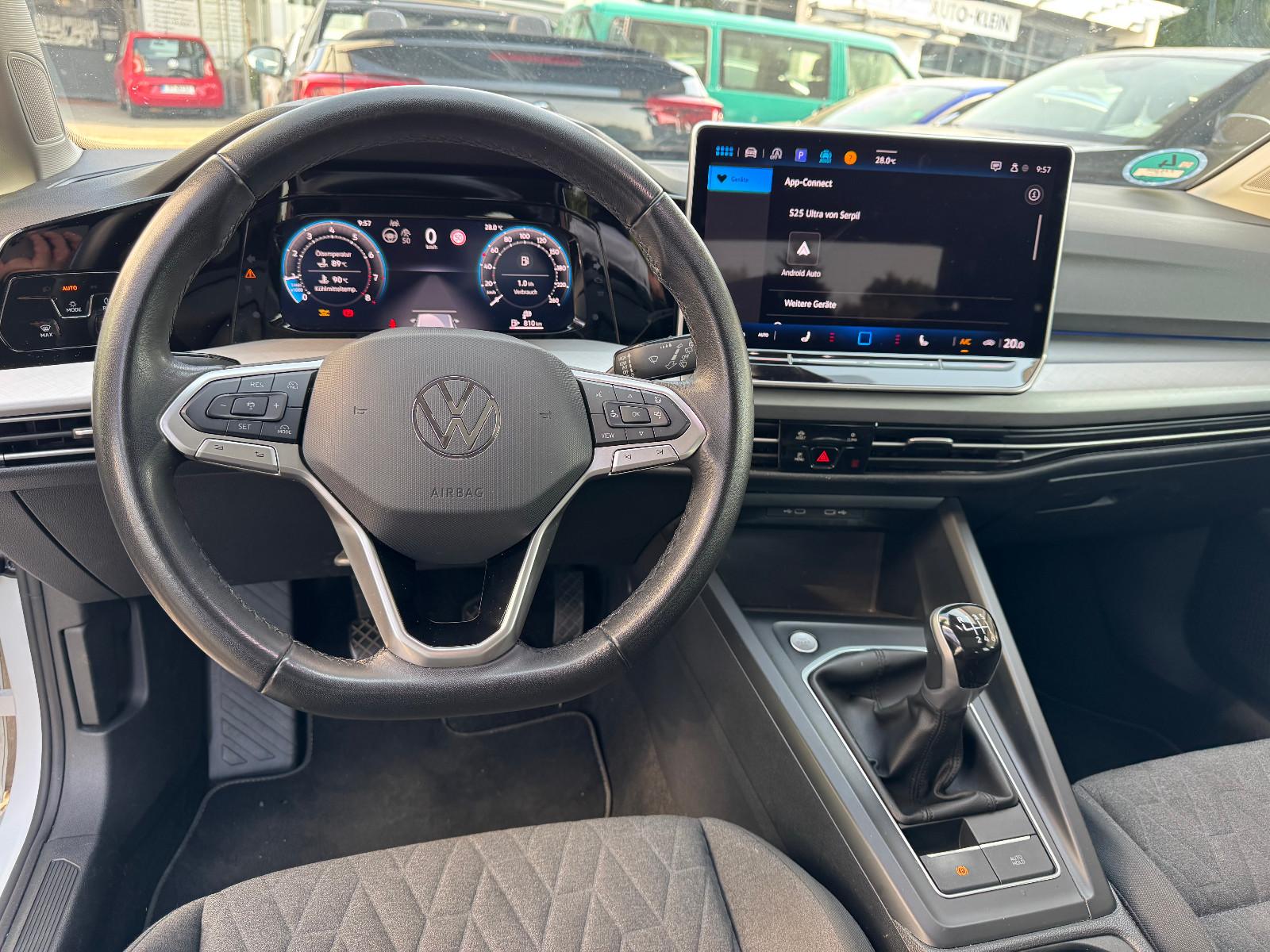 Volkswagen Golf VIII Lim. 1.5 TSI Life - Panoramadach