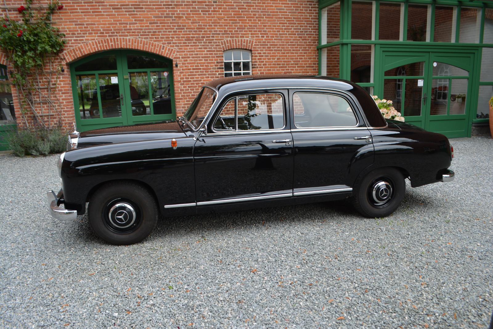 Mercedes-Benz 190