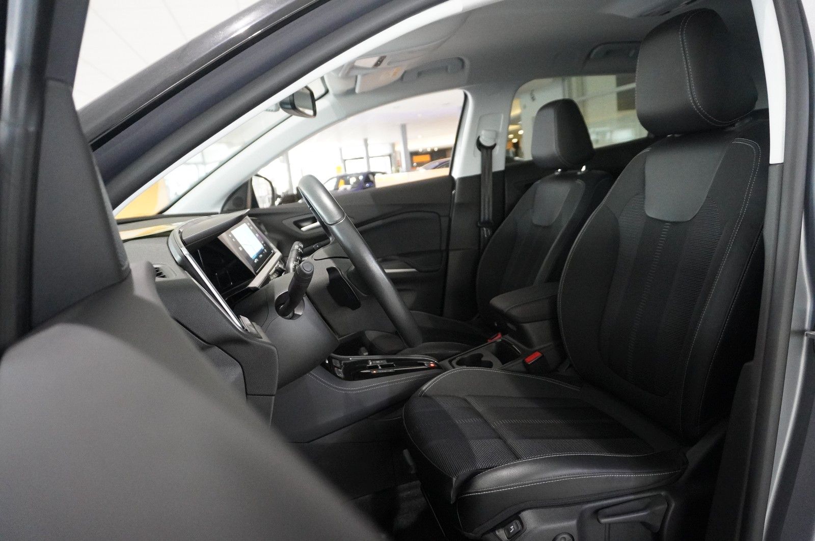 Fahrzeugabbildung Opel Grandland (X) 1.2T GS LINE NAVI/LED/KAMERA/DAB+