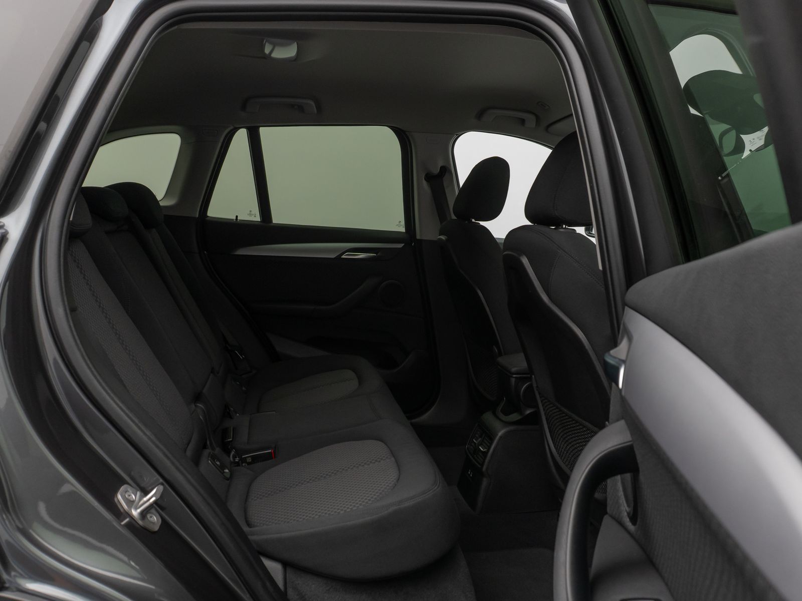 Fahrzeugabbildung BMW X1 xD25e DAB PDC Navi Lordos Geschwindigkeitsre