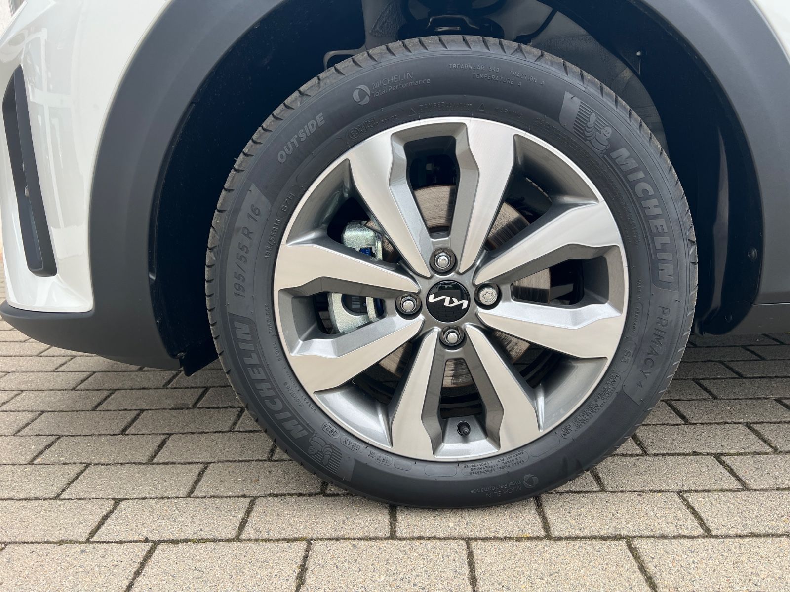 Fahrzeugabbildung Kia Stonic 1.0T GDI DCT Vision