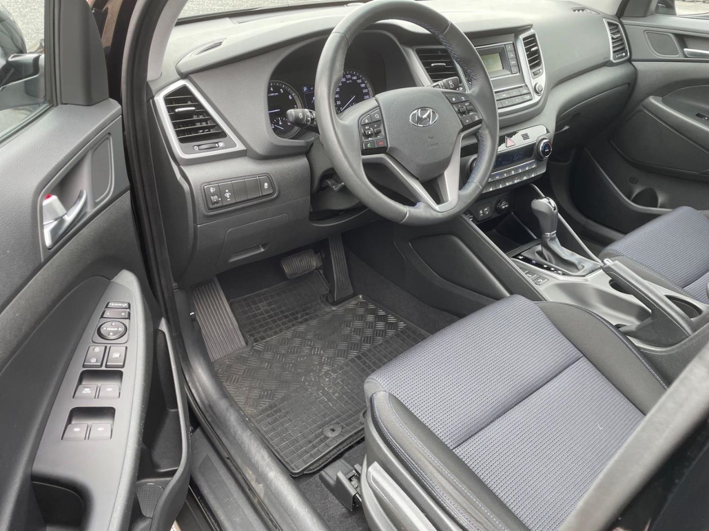 Fahrzeugabbildung Hyundai Tucson 1.6T GDi DCT 4WD Trend Sitzheizung Anhäng