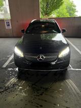 Mercedes-Benz 220 GLC 220 d 4MATIC Coupé Autom. - - Mercedes-Benz 220 mit Diesel-Antrieb: GLC