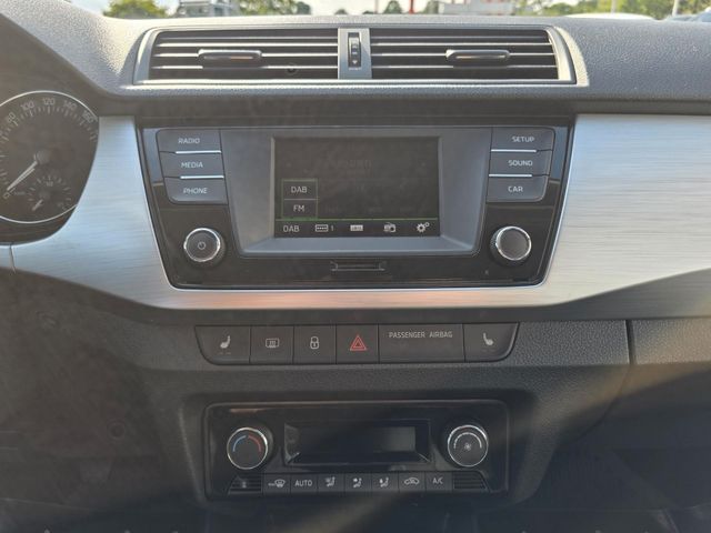 SKODA Fabia — Foto 20