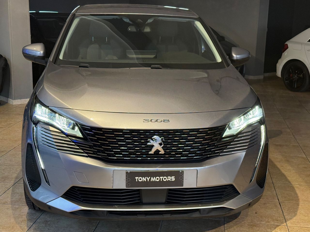Peugeot 3008 BlueHDi 130 S&S EAT8 Allure imagem 2