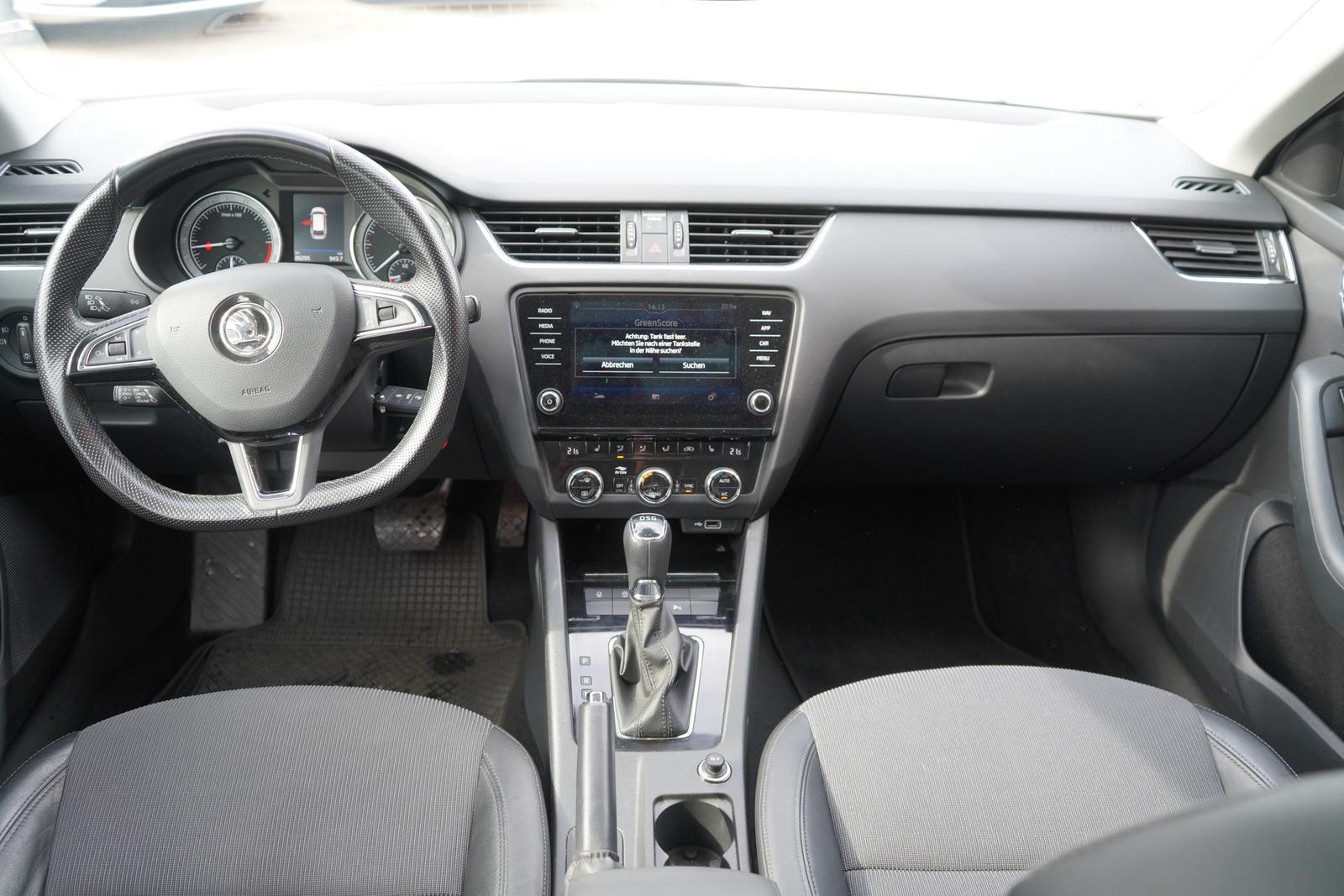 Skoda Octavia 1.6 TDI Premium Edition Panorama ACC LED