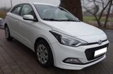 Hyundai i20 Erster Hand. Nichtraucherauto.USB - Hyundai i20: Weiß