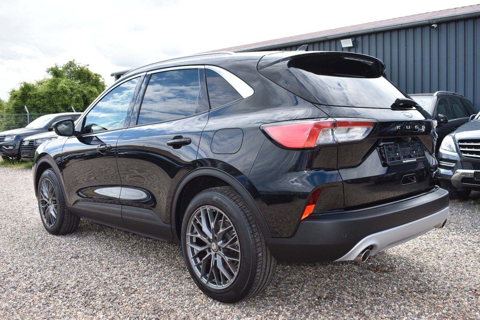 Fahrzeugabbildung Ford Kuga Titanium LED Keyless go Kamera DAB