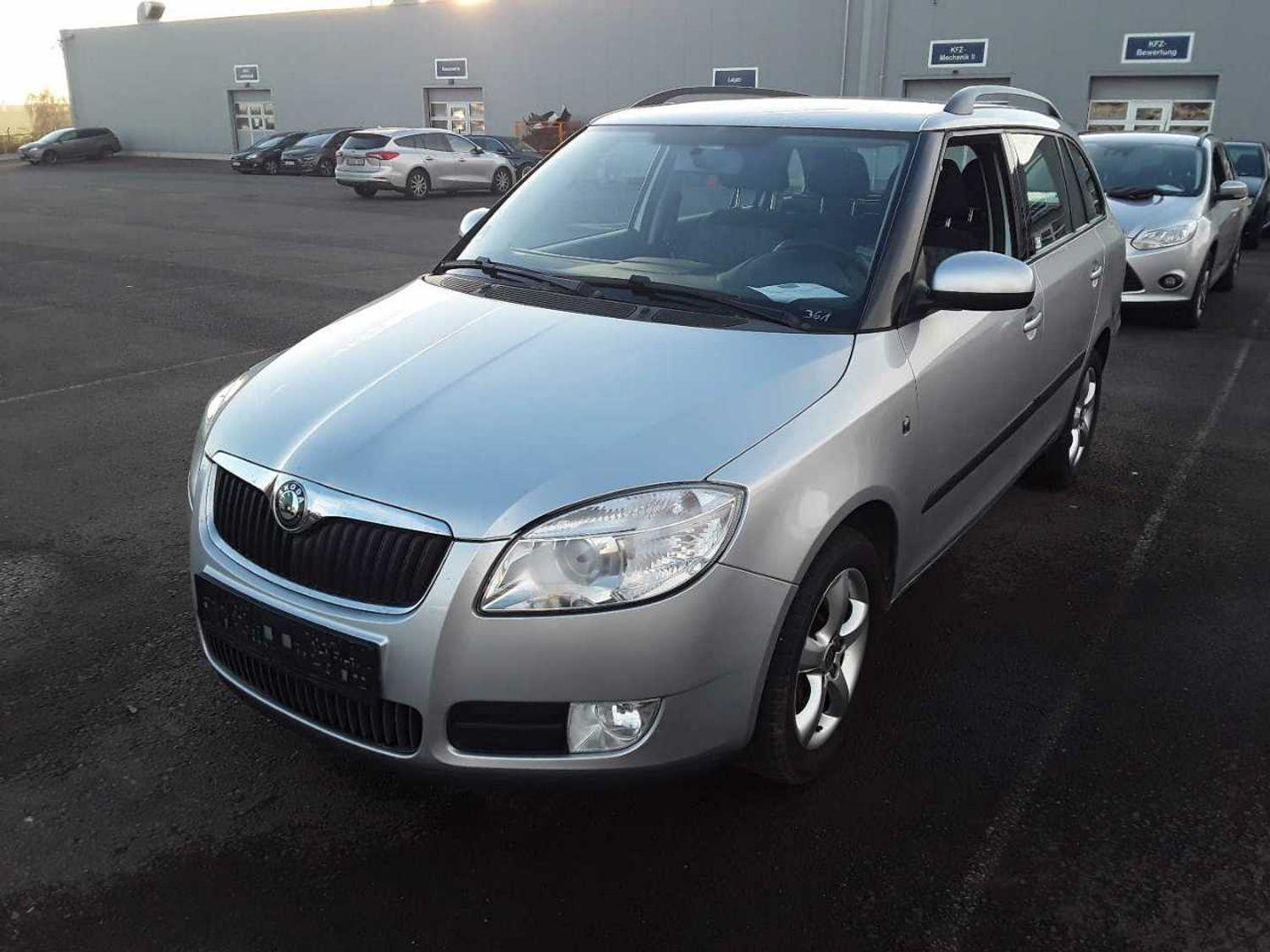 Skoda Fabia Style Edition/1.Hand 77 kW (105 PS), Sc...