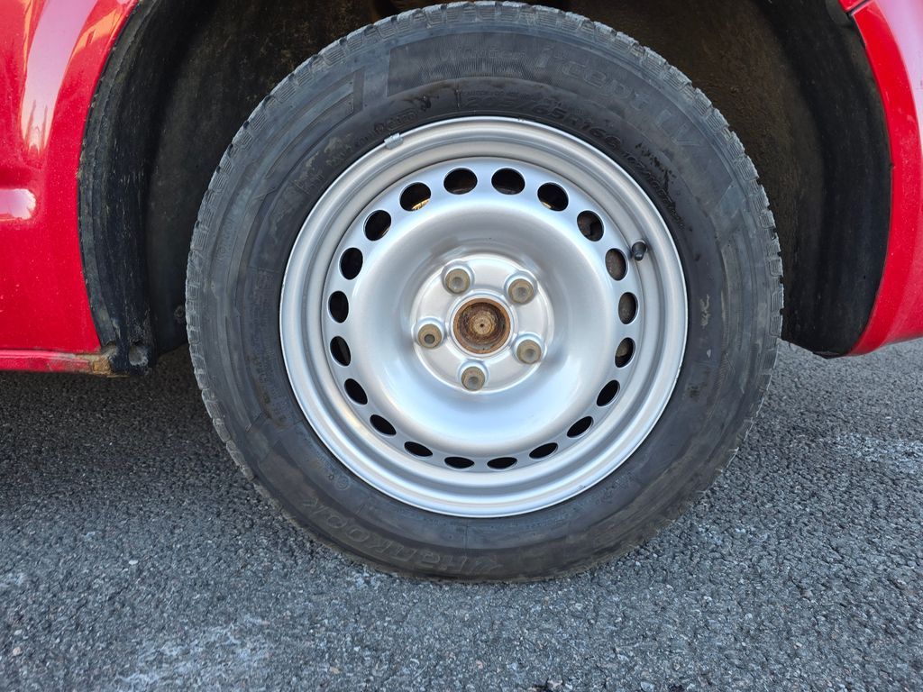 VW T5 Caravelle 9 Sitzer 1.9TDI 105PS AHK HU NEU!! VW T5 Caravelle 9 Sitzer 1.9TDI 105PS AHK HU NEU!!