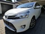 Toyota 2.2d Verso Executive *Automtik*AHK*Navi*Kamera* - Toyota Verso: Auto