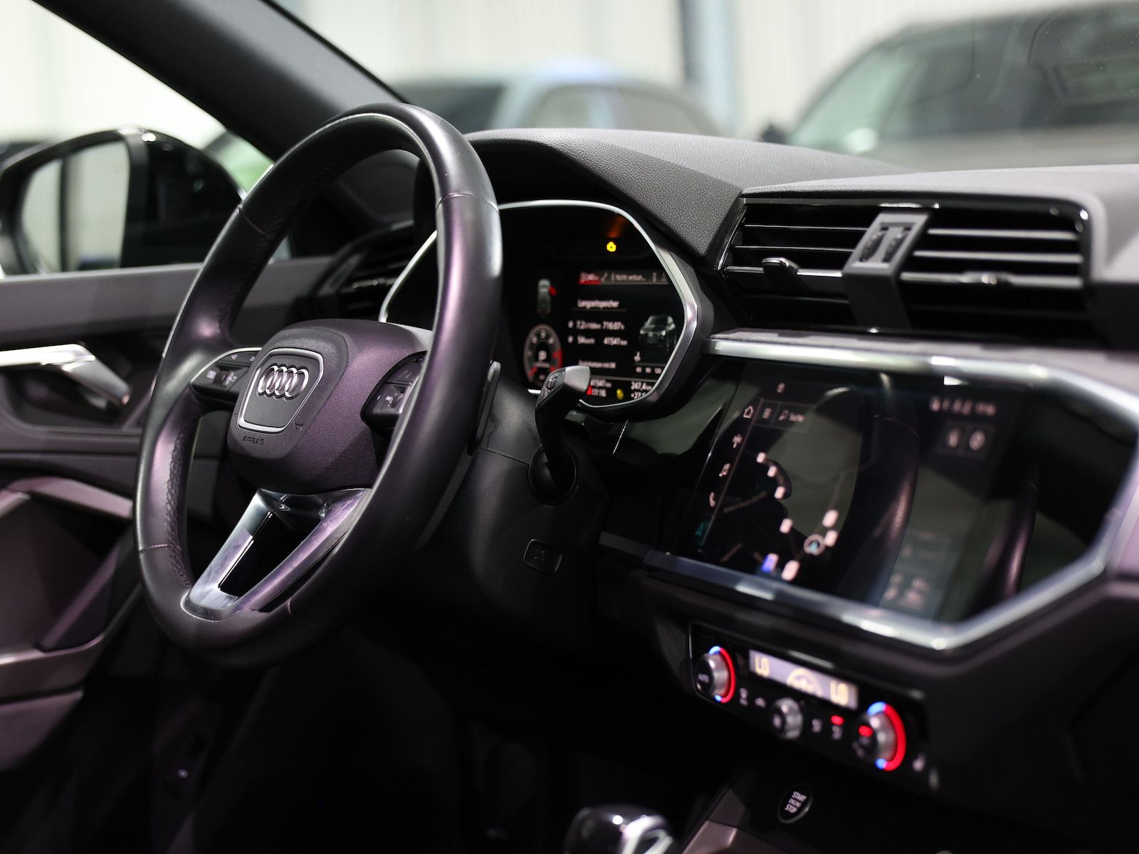 Audi Q3 SPORTBACK 40 TDI Q S-LINE DESIGN BLACK / LED foto 21