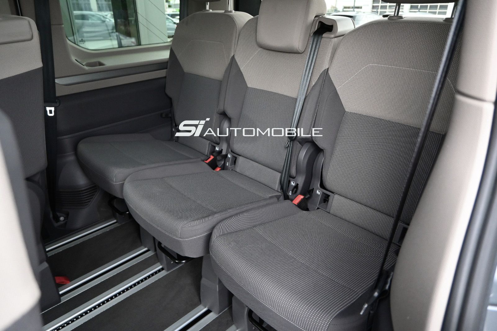 Fahrzeugabbildung Volkswagen T7 Multivan 2.0 TSI DSG °ACC°AHK°HUD°PANO°STHZG°