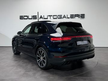 Porsche Cayenne - 6