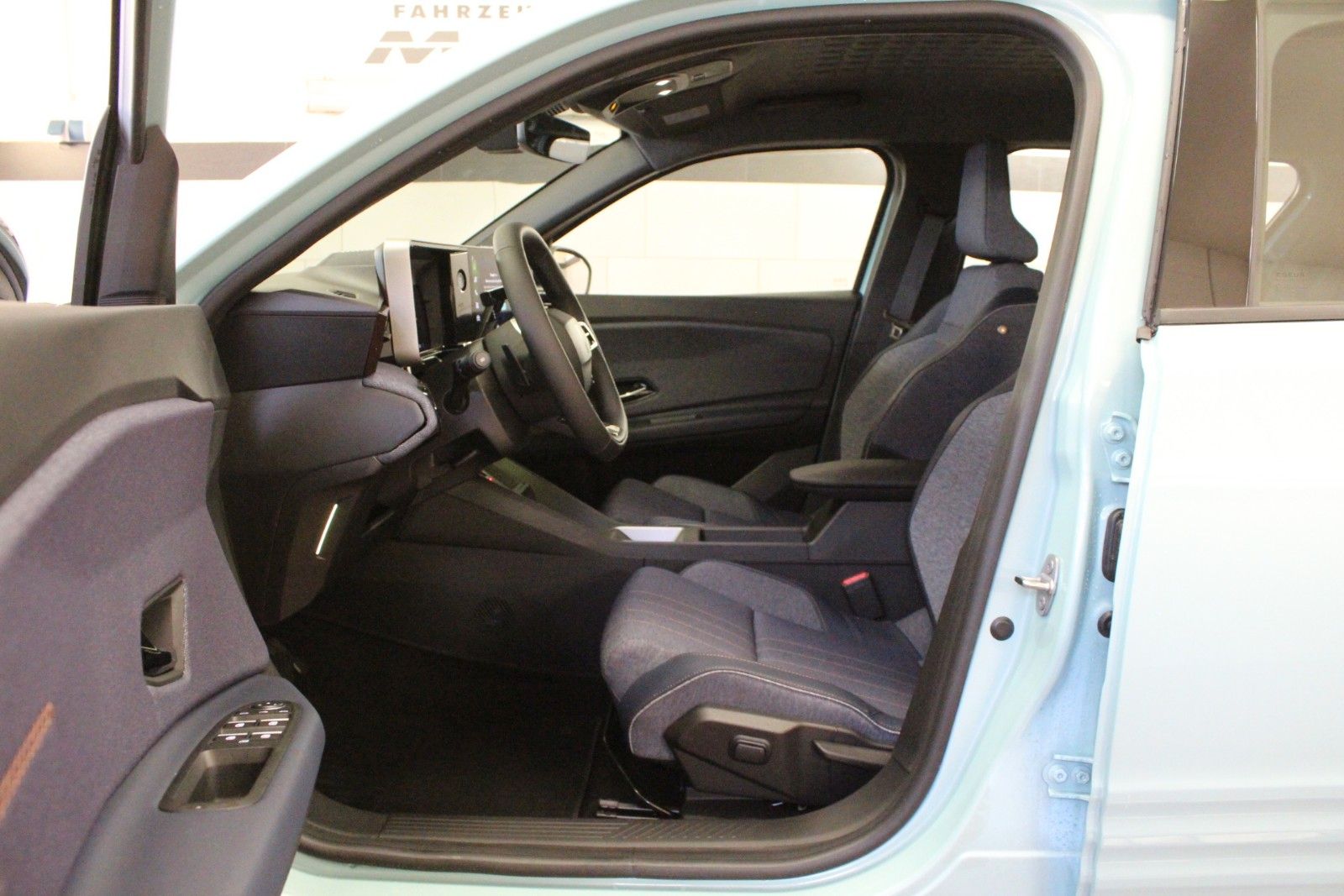Fahrzeugabbildung Renault R 4 150 Comfort Range Techno*Winterpaket*
