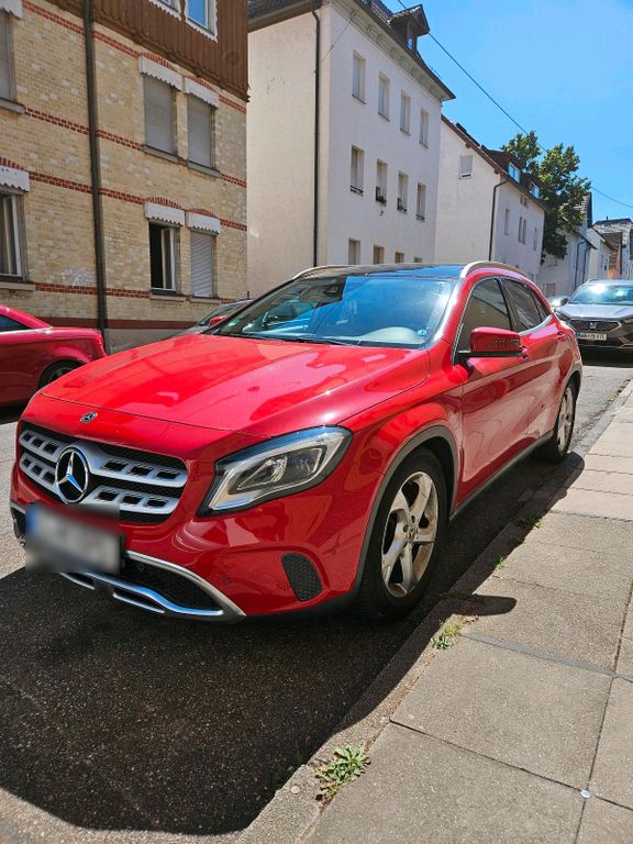 Image of Mercedes-Benz GLA 180