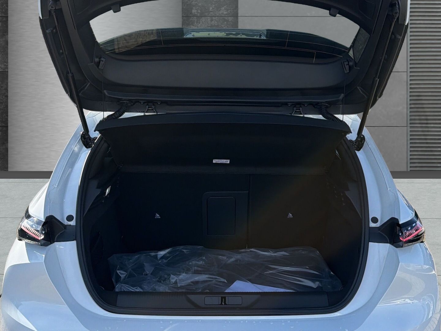 Peugeot 308 - Bild 5