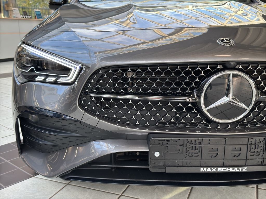 Fahrzeugabbildung Mercedes-Benz CLA 200 Coupé Fernlichtass.*KeyLess*LED*PDC*ACC