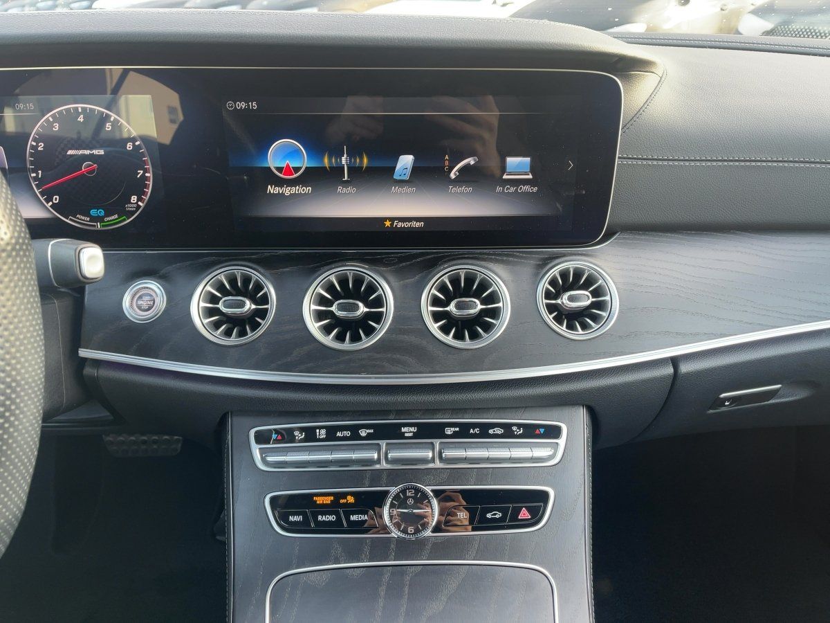 Fahrzeugabbildung Mercedes-Benz E 53 4M+ AMG/Night/Burm./HuD/Distr./20''