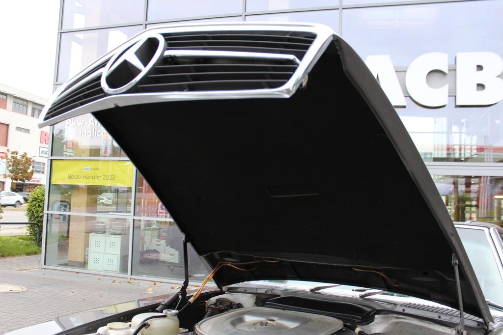 Mercedes-Benz SL 380