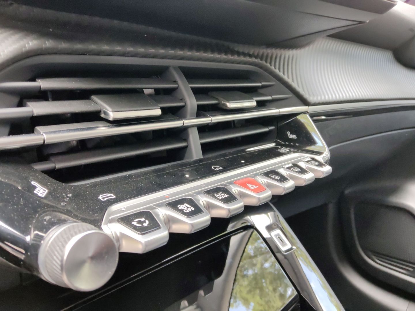 Peugeot 208 - Bild 11