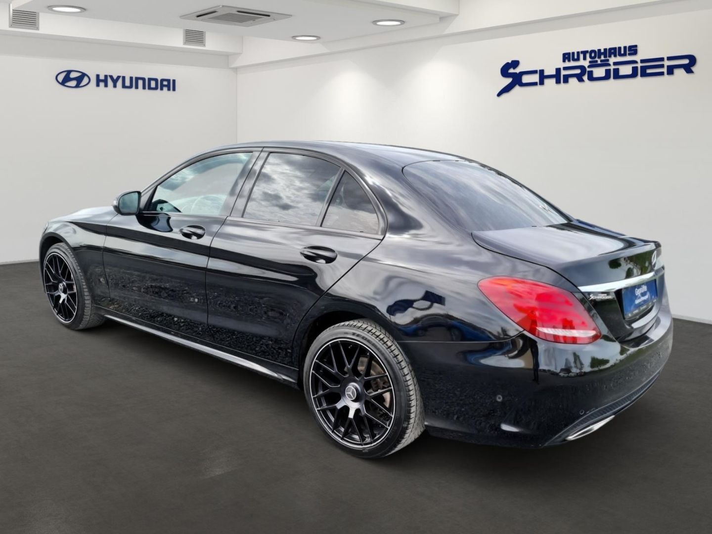 Fahrzeugabbildung Mercedes-Benz C 180 Edition ALLWETTER+KLIMA+LED+SITZ-KOMFORT-P