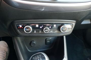 Fahrzeugabbildung Opel Crossland (X) Innovation, LED, Kamera