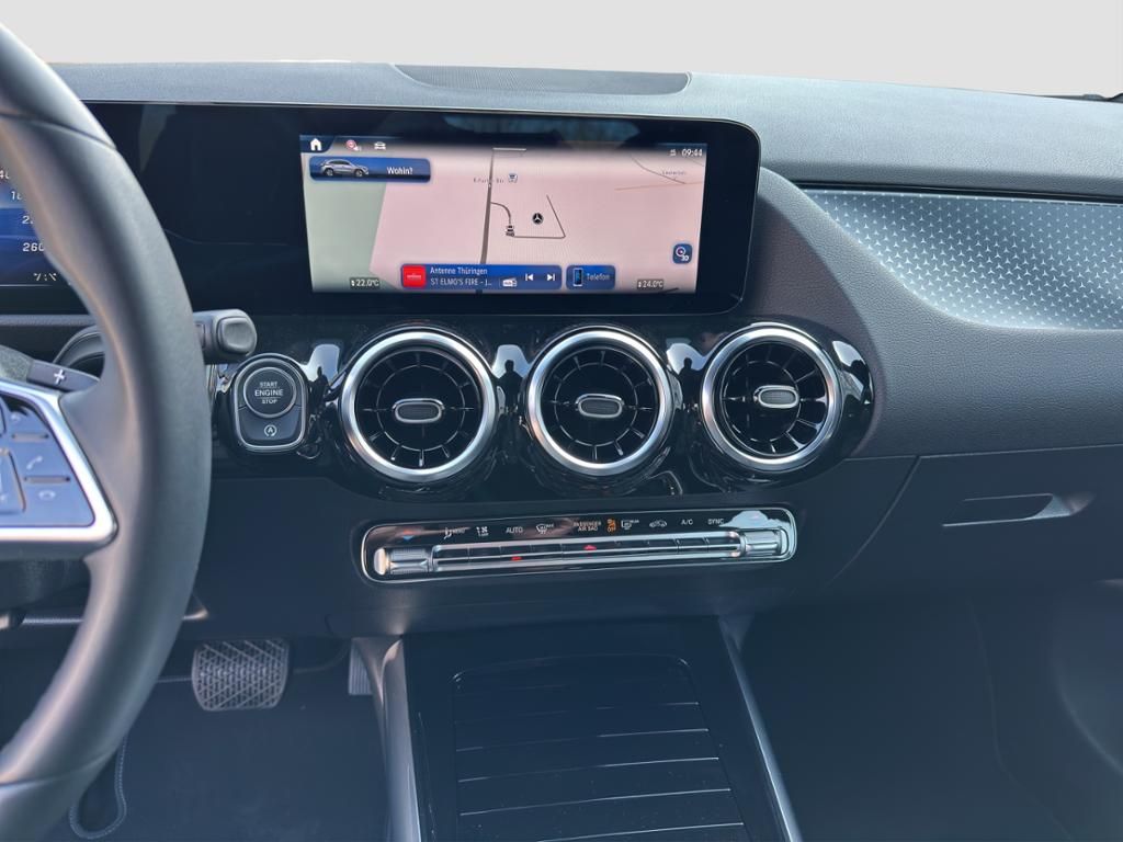 Fahrzeugabbildung Mercedes-Benz GLA 200 AHZV*LED*KAMERA*DAB*EDW*THERMOTRONIC*