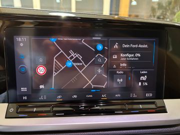 Ford Grand Tourneo Connect PHEV Titanium