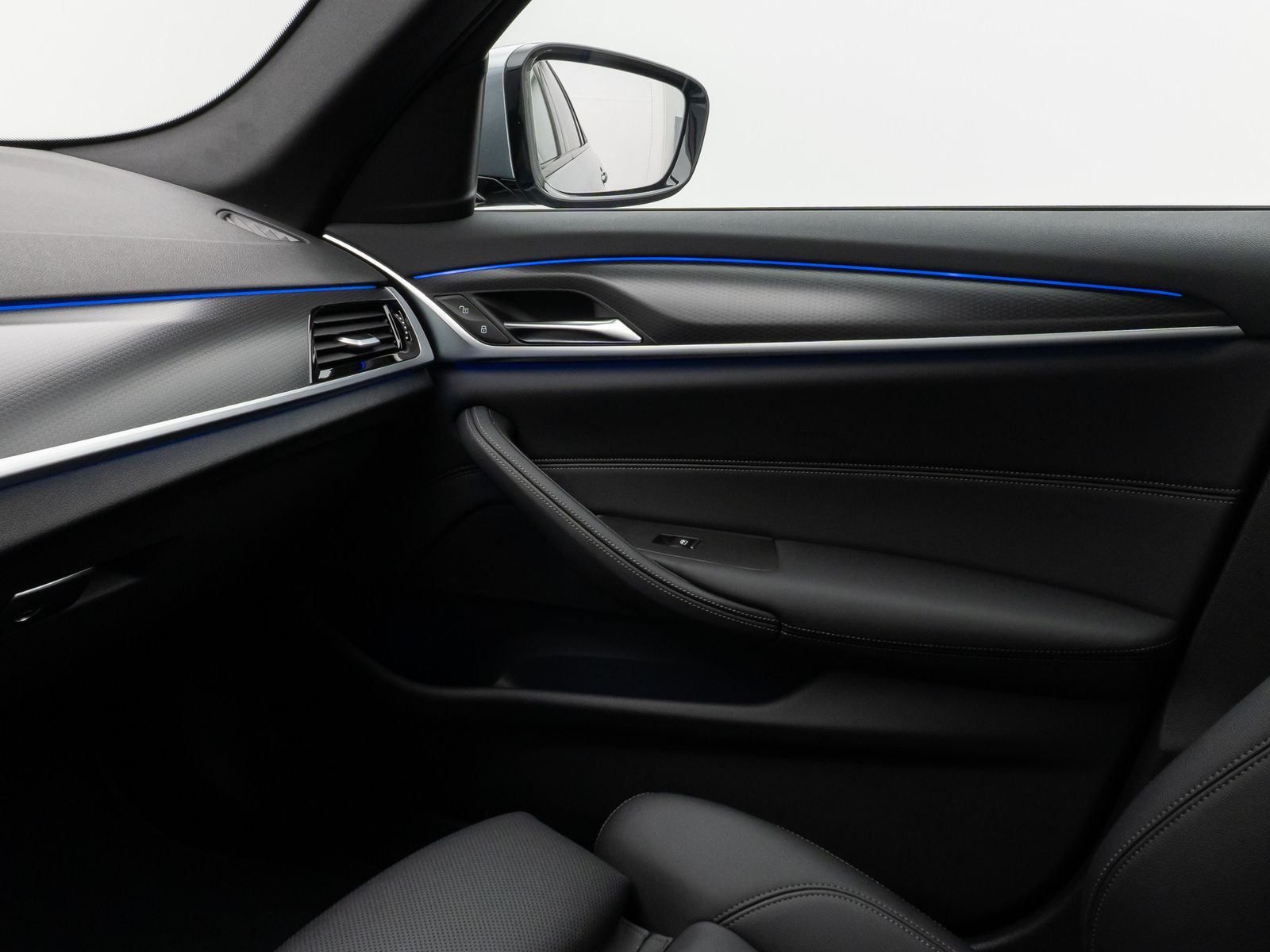 Fahrzeugabbildung BMW 530i M Sport Kamera DAB CockPitPro Komfort Alarm