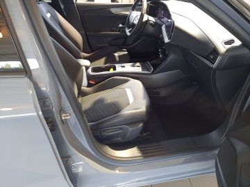 Bild 13 Opel Mokka e GS Klimaautom Musikstreaming DAB SHZ Len